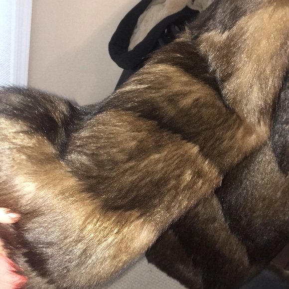 Authentic raccoon brown fur coat - Picture 3 of 5